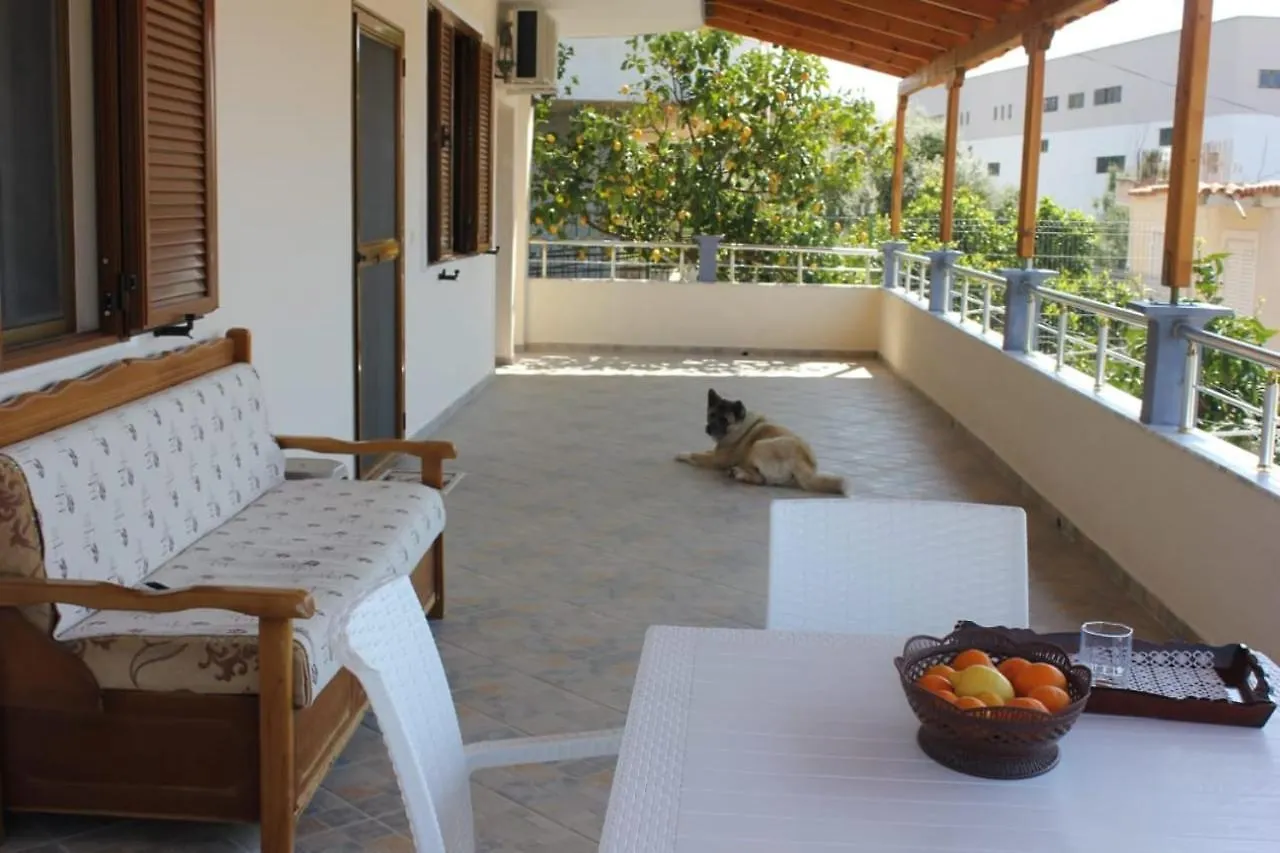 Malaj'S Rooms Sarande Bed & Breakfast